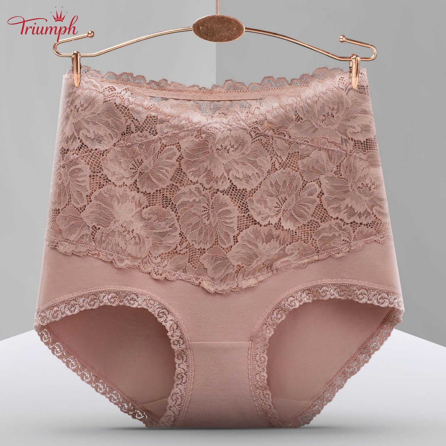 Triumph - Free Shipping. Set of 4. High Waisted, High Quality Lace Briefs. Comfortable and Soft