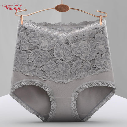 Triumph - Free Shipping. Set of 4. High Waisted, High Quality Lace Briefs. Comfortable and Soft